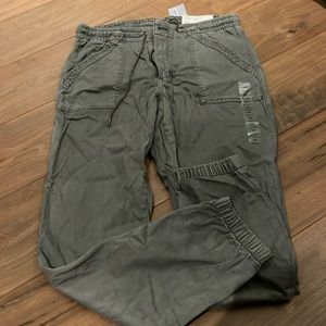 Jogger NWT gray women’s size 14